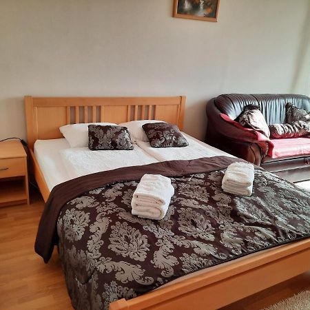 Setany Apartman Морахалом Екстер'єр фото