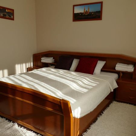 Setany Apartman Морахалом Екстер'єр фото