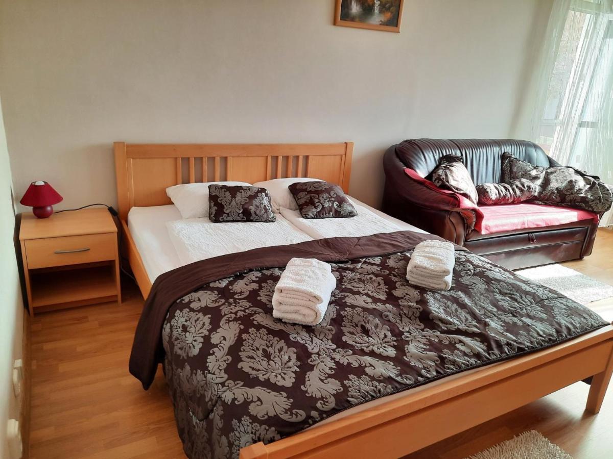 Setany Apartman Морахалом Екстер'єр фото